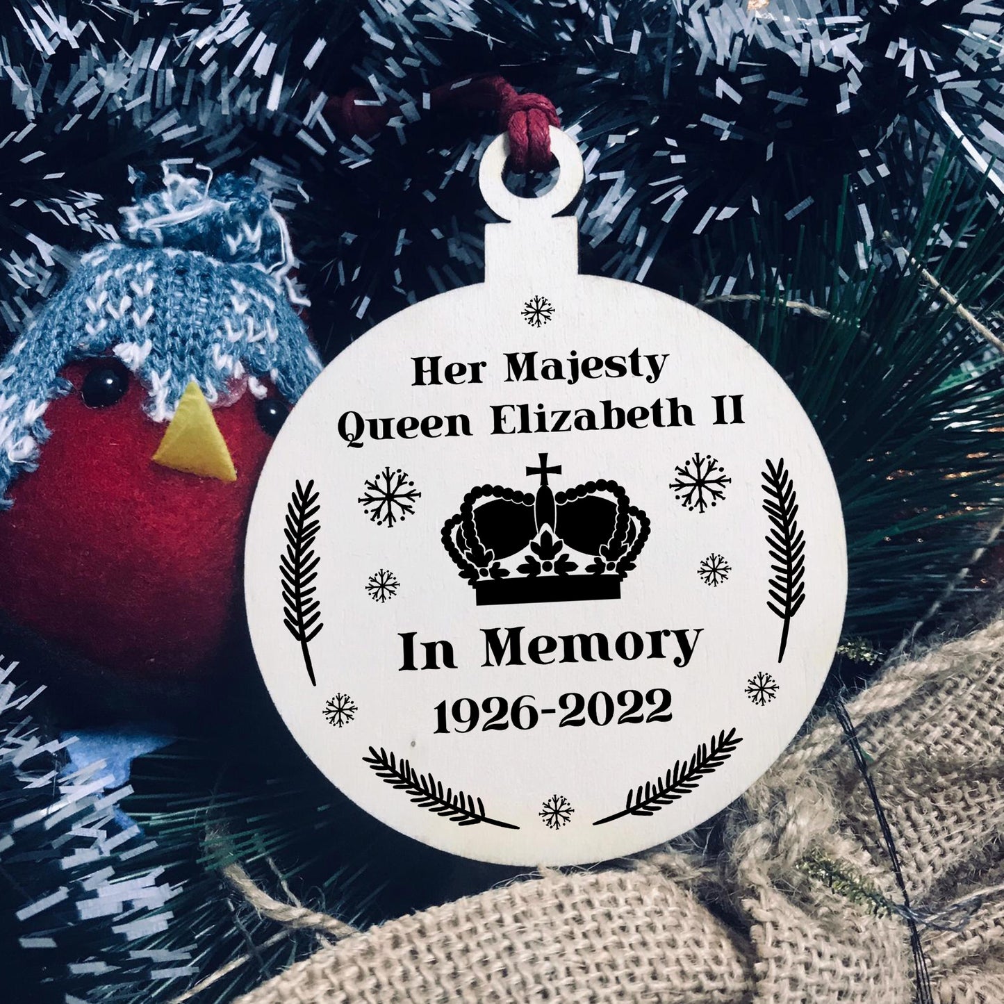 In Memory Gift Queen Elizabeth II Plaque Wood Christmas Bauble