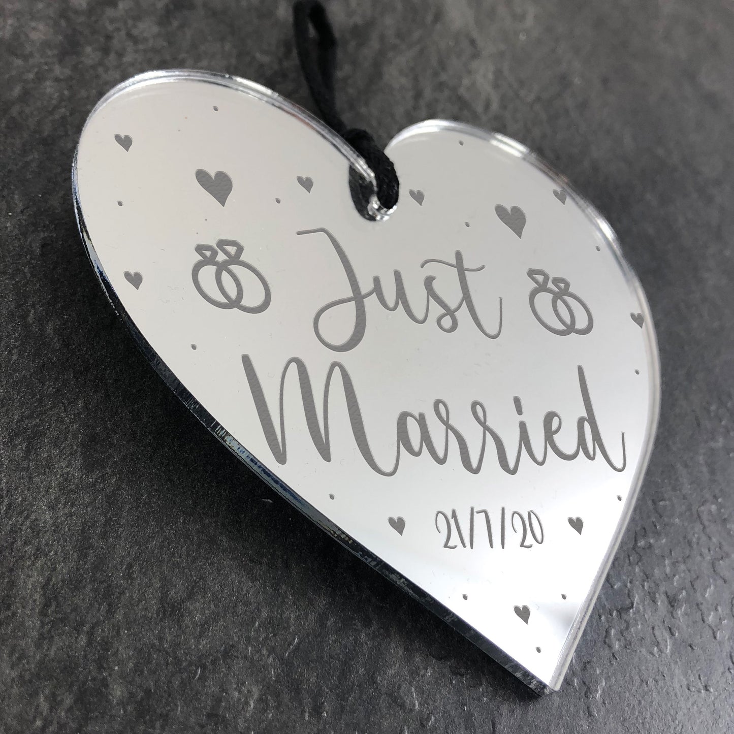 Personalised Just Married Sign Hanging Heart Sign Wedding Gift