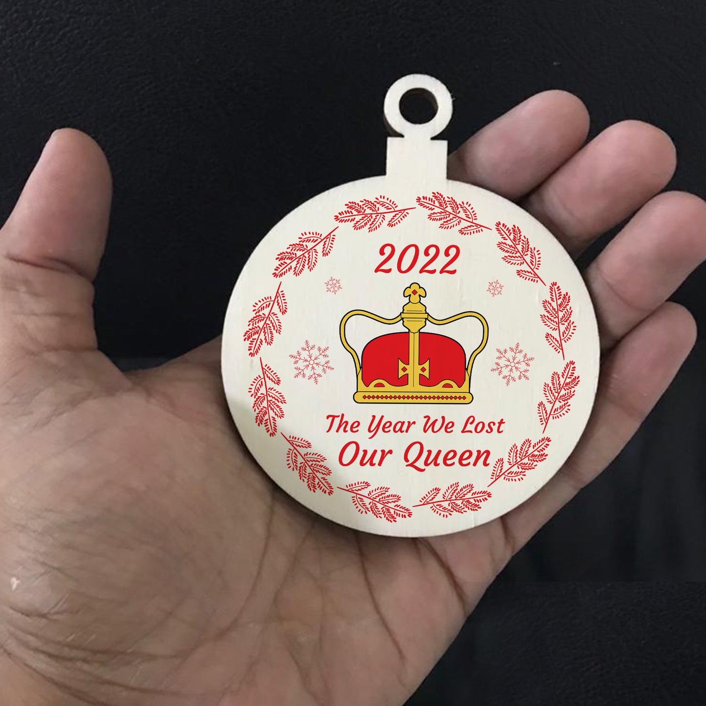 Queen Elizabeth II Memorial Plaque Wood Christmas Bauble Tree